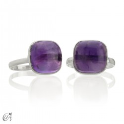 Basic cushion ring, in silver with amethyst