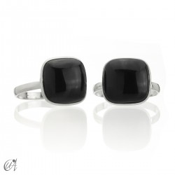 Basic cushion ring, in silver with black onyx