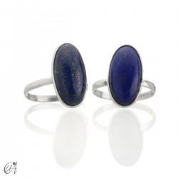 Basic oval silver ring with lapis lazuli