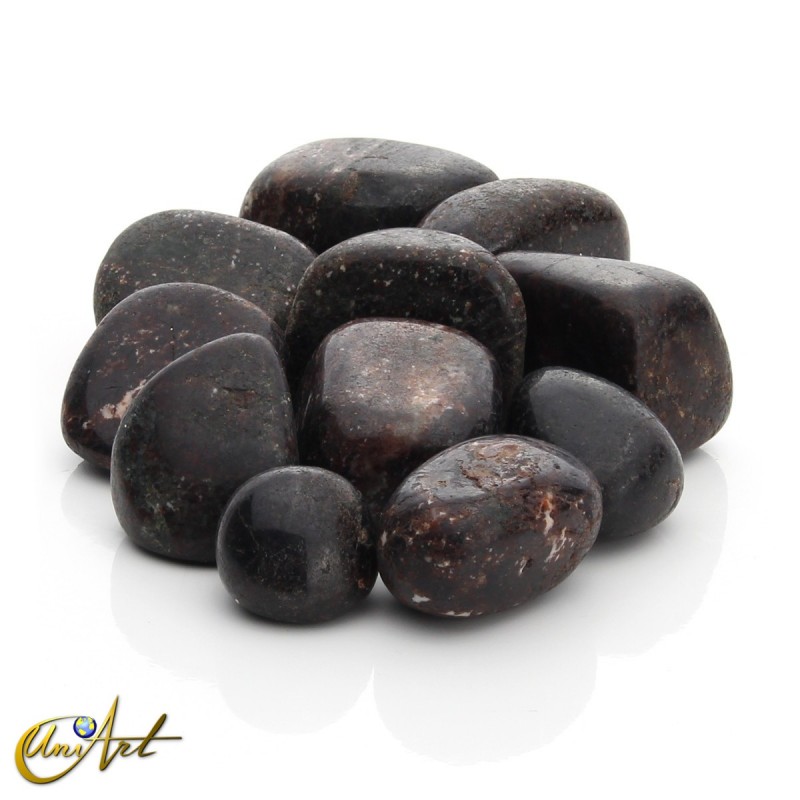 Garnet tumbled stones in packet of 200 grs