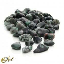 Emerald﻿﻿﻿﻿﻿﻿ tumbled stones in packet of 200 grs