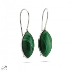 Silver earrings with malachite, basic marquise model