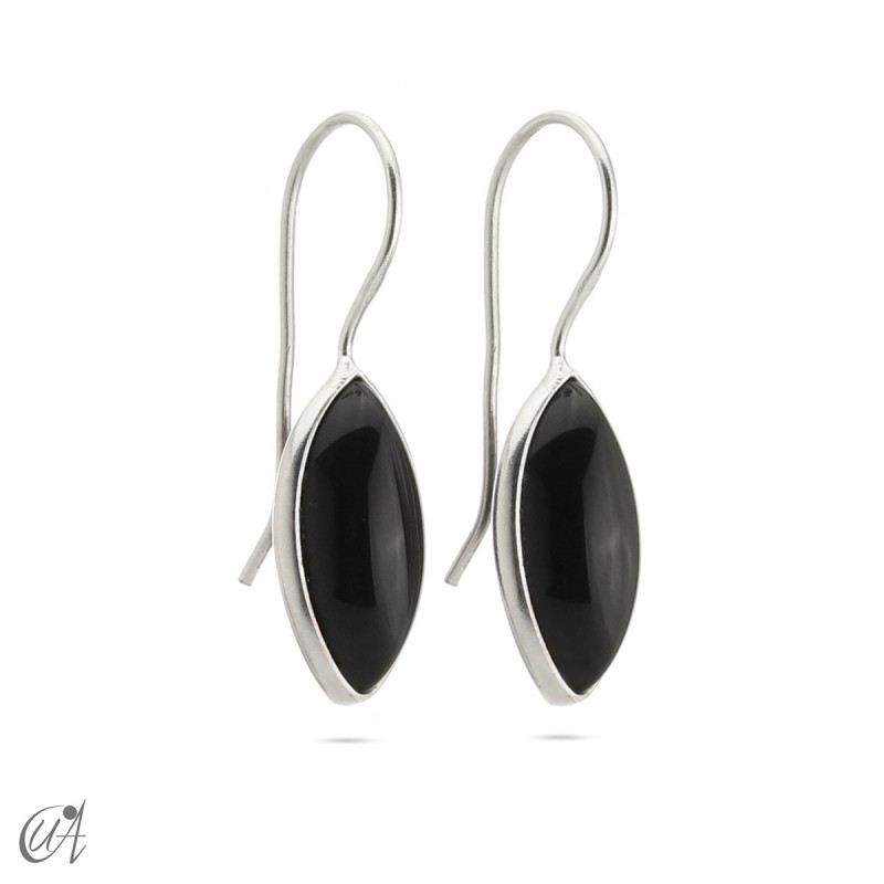 Silver earrings with black onyx, basic marquise model