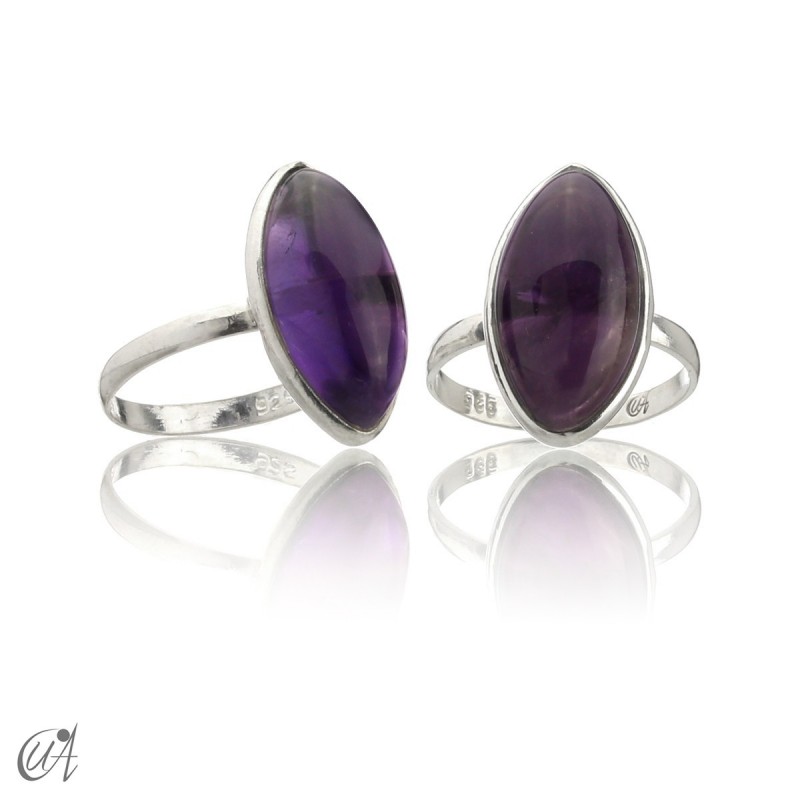 Silver ring with amethyst, basic marquise model