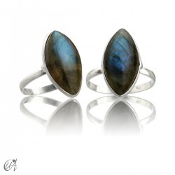 Silver ring with labradorite, basic marquise model
