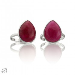 Basic teardrop ring, ruby and silver