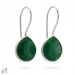 Earrings in silver and green sapphire, basic pear model
