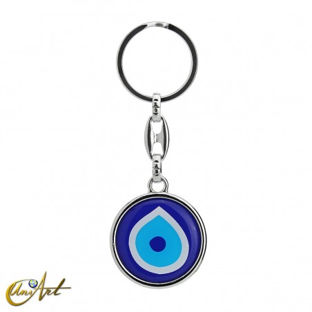 Keychain with the symbol of the Evil Eye.
