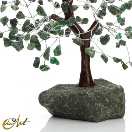 Tree with 200 chips and natural green jade base