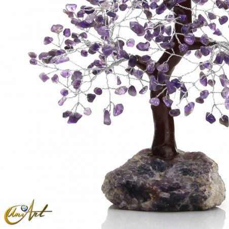 Tree with 500 chips and natural amethyst base
