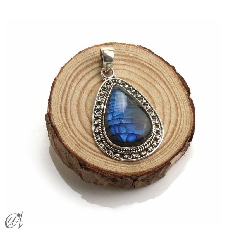 Labradorite Tear-shaped, silver pendant, medium model 1