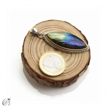 Labradorite in sterling silver, marquise pendant model 2
