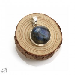 Sterling silver and labradorite circular pendant, large model 1