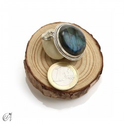 Sterling silver and labradorite circular pendant, large model 2
