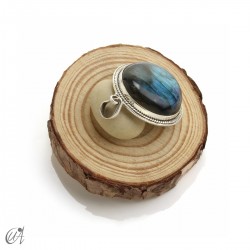 Sterling silver and labradorite circular pendant, large model 2