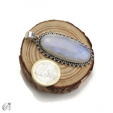 Colgante en plata con piedra luna, ovalado - extra grande, modelo 2