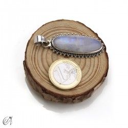 Colgante en plata con piedra luna, ovalado - mediano, modelo 2
