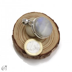 Circular moonstone pendant in sterling silver, model 1