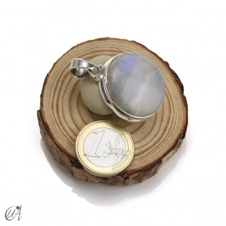 Circular moonstone pendant in sterling silver, model 1