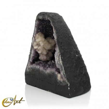 Chapel amethyst geode with calcite, Brazil