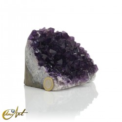 Purple amethyst druse