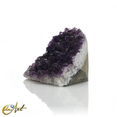 Purple amethyst druse