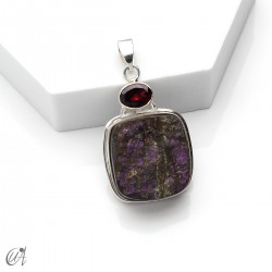 Silver pendant with rough purpurite and faceted garnet, model 3