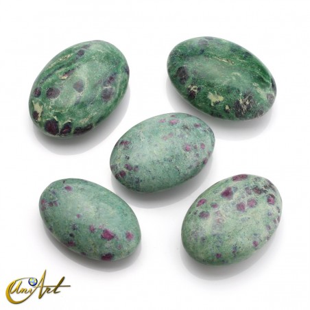 Palm stone de rubí en zoisita