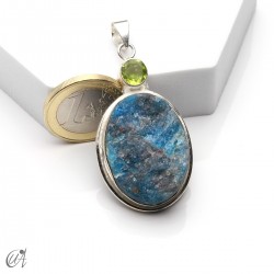 Silver pendant with rough apatite and faceted peridot, model 5