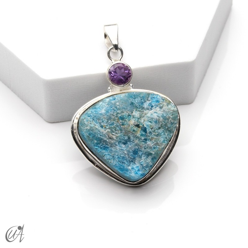 Silver pendant with rough apatite and faceted amethyst, model 1