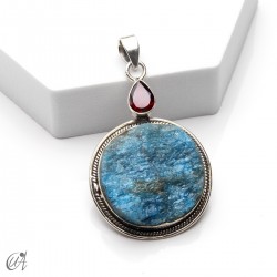 Silver pendant with rough apatite and faceted garnet, model 2