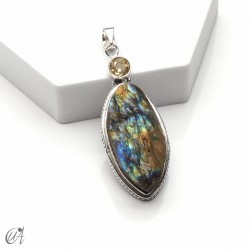Silver pendant with rough labradorite and faceted citrine, model 4