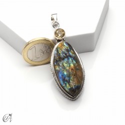 Silver pendant with rough labradorite and faceted citrine, model 4