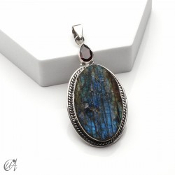 Silver pendant with rough labradorite and faceted garnet, model 2
