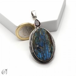 Silver pendant with rough labradorite and faceted garnet, model 2