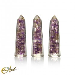 Handmade orgonite point, 5 cm – amethyst