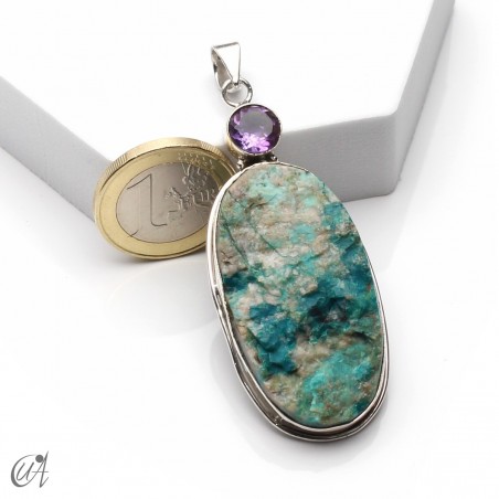 Silver pendant with rough chrysocolla and faceted amethyst, model 1
