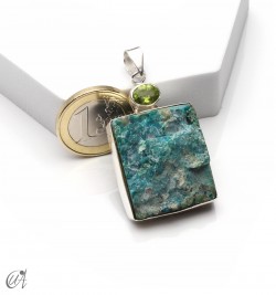 Colgante en plata con crisocola en bruto y peridoto facetado, modelo 4