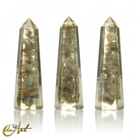 Handmade orgonite point, 8 cm – labradorite