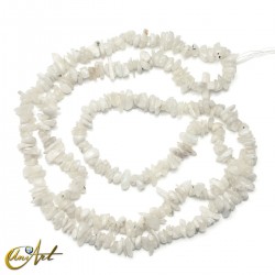 Natural moonstone chips, India