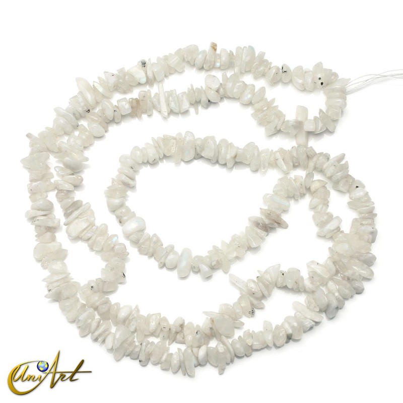 Natural moonstone chips, India