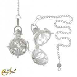 Metal spherical cage pendulum