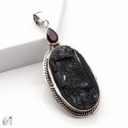 Colgante de turmalina negra en bruto con granate en plata de 1ª ley, modelo 4