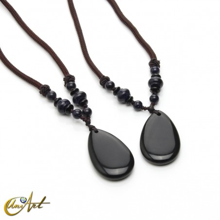 Collar con lágrima de ágata negra y piedra oro azul