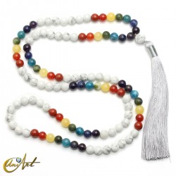 Japa mala con piedras de los chakras y howlita, 8 mm