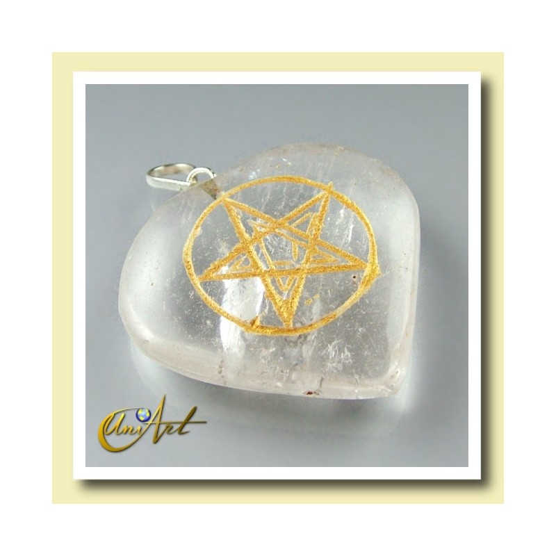 Heart with Pentagrama engraved in cristal quartz