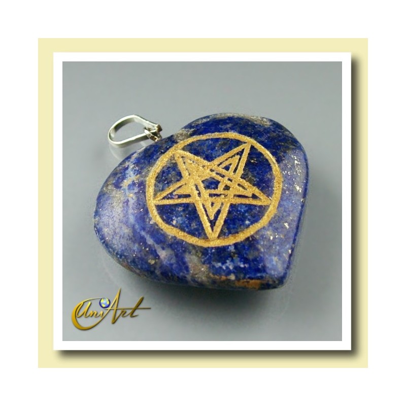 Heart with Pentagrama engraved in lapis lazuli