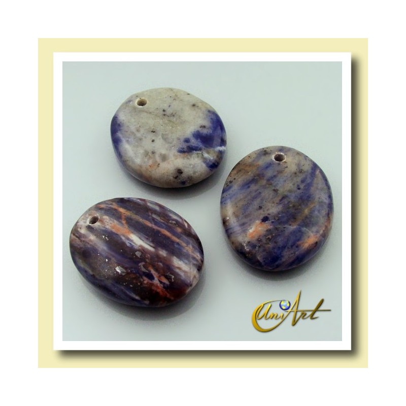 Sodalite pendant without metal