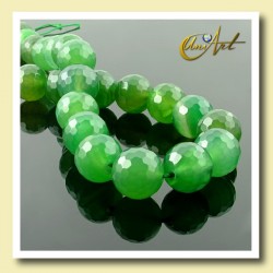 Green Agate Bead - 16 mm Round faceted - detail