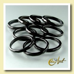 onyx ring - thin and faceted - pack